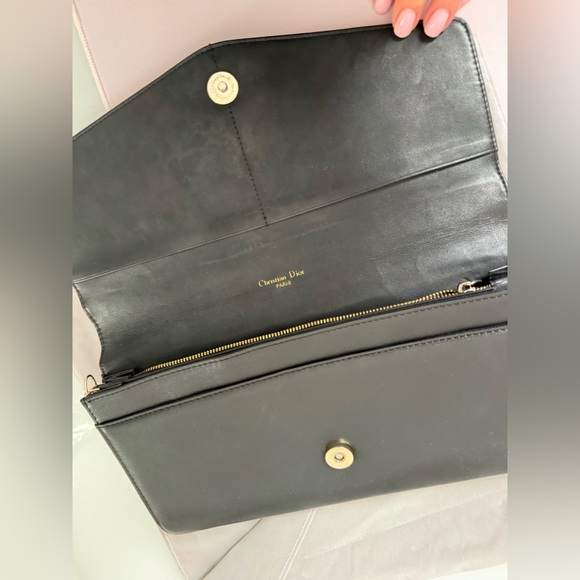 Vintage DIOR clutch, excellent condition! Authentic - Picture 8 of 15